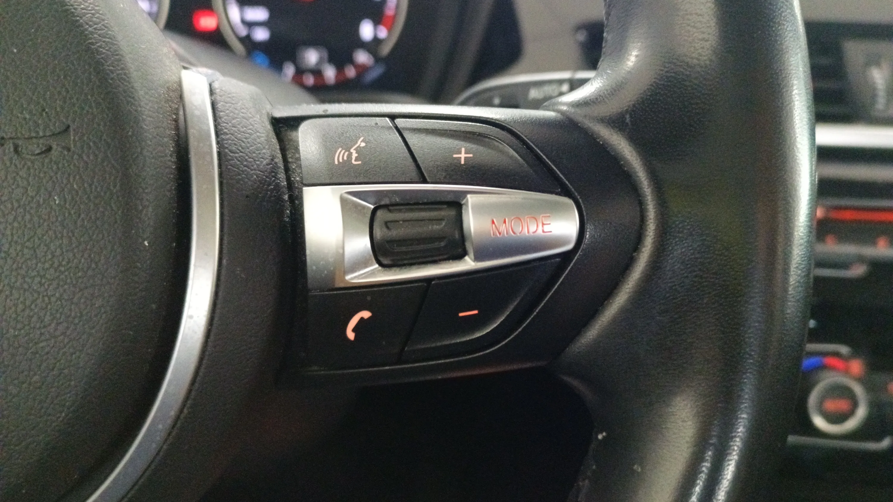 BMW X1 sDrive18d - foto 18