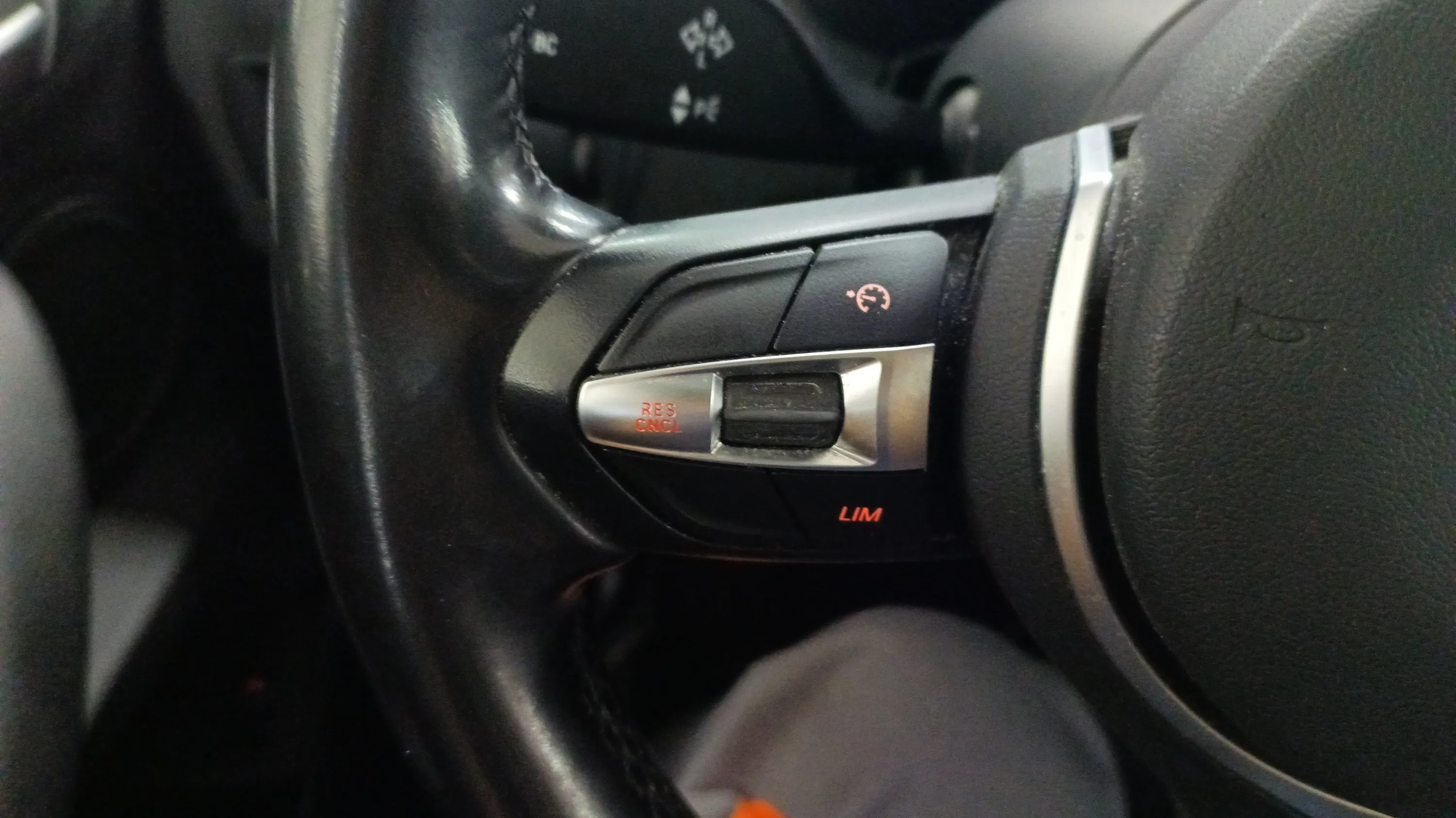 BMW X1 sDrive18d - foto 17