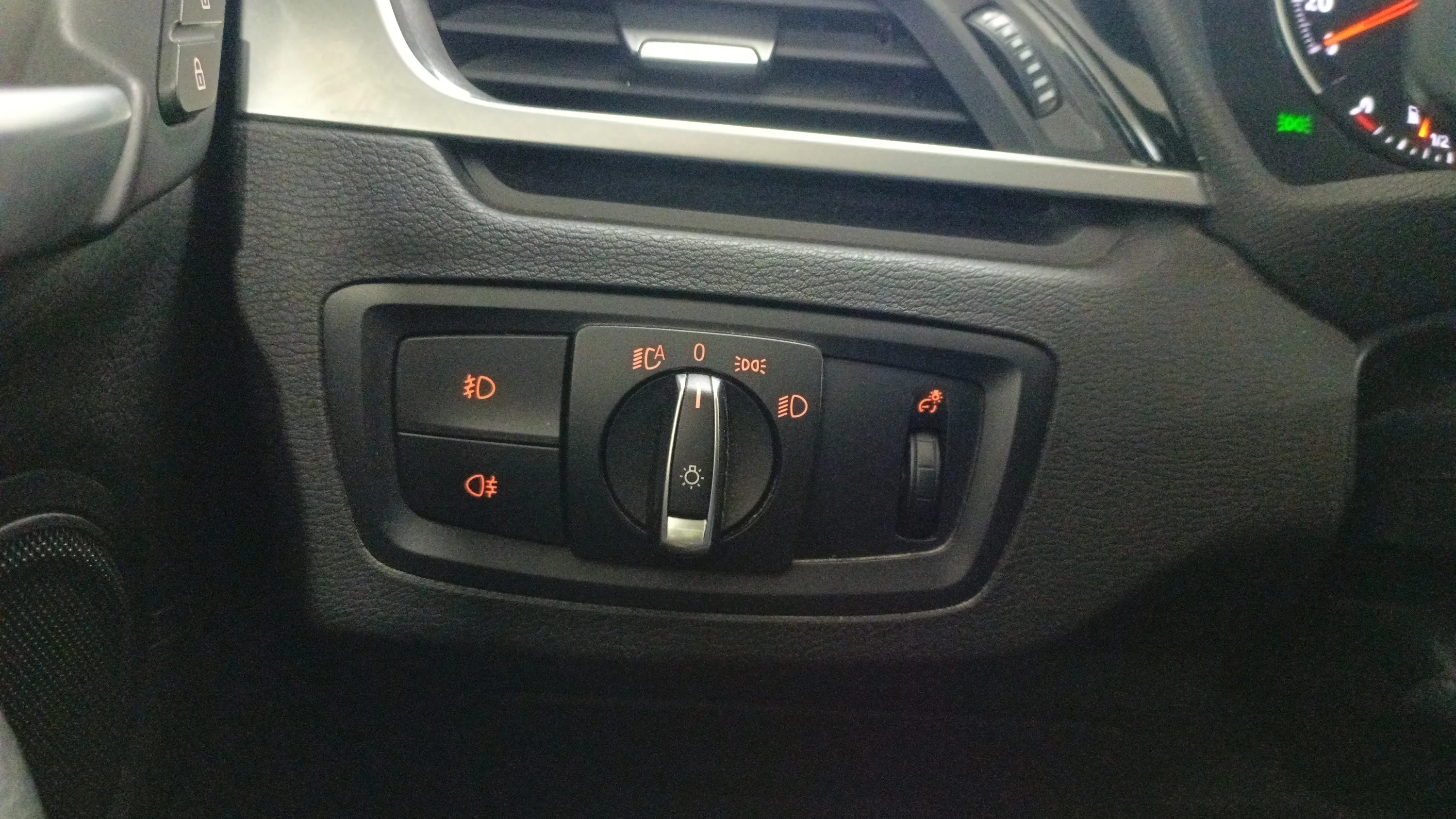 BMW X1 sDrive18d - foto 24