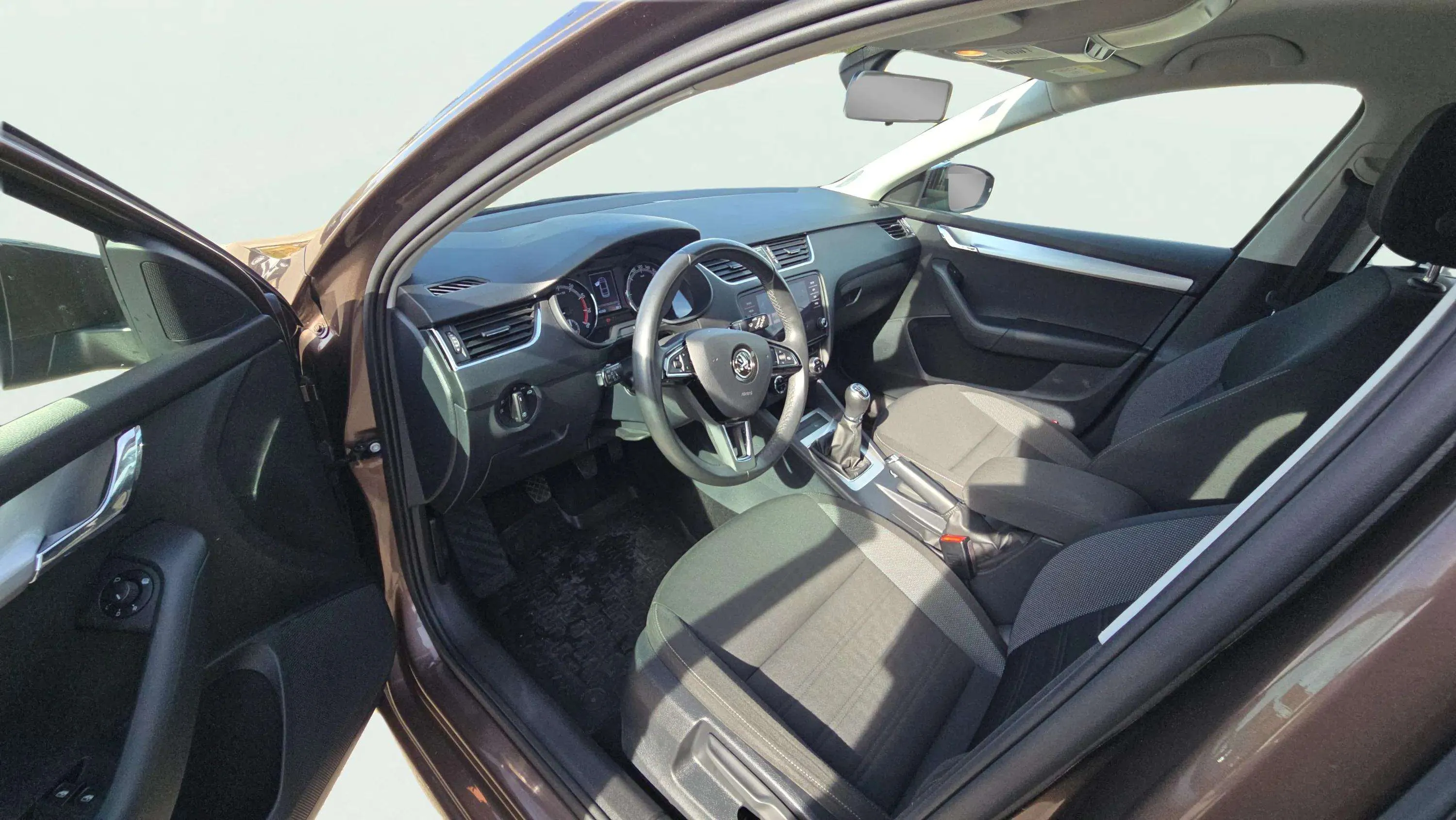 Škoda Octavia 1.5 TSI Style - foto 14