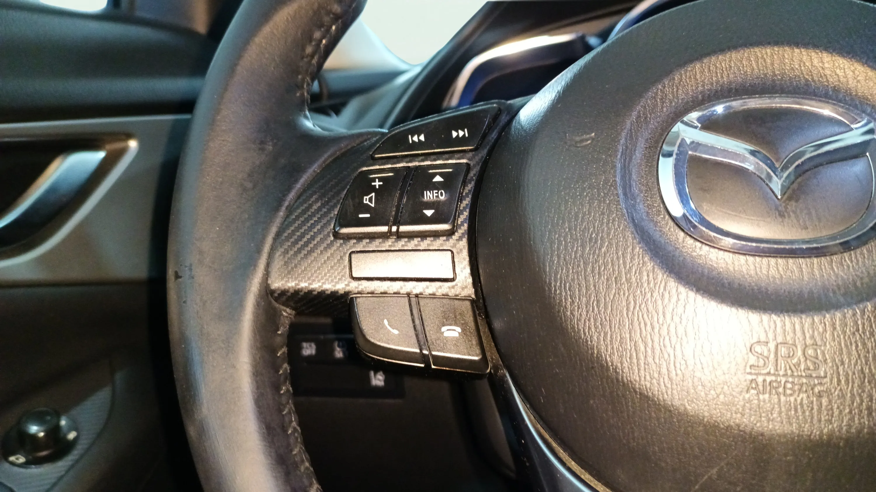 Mazda CX-3 2.0 SKY GE i-Eloo Lux Whi Trav 4WD - foto 17