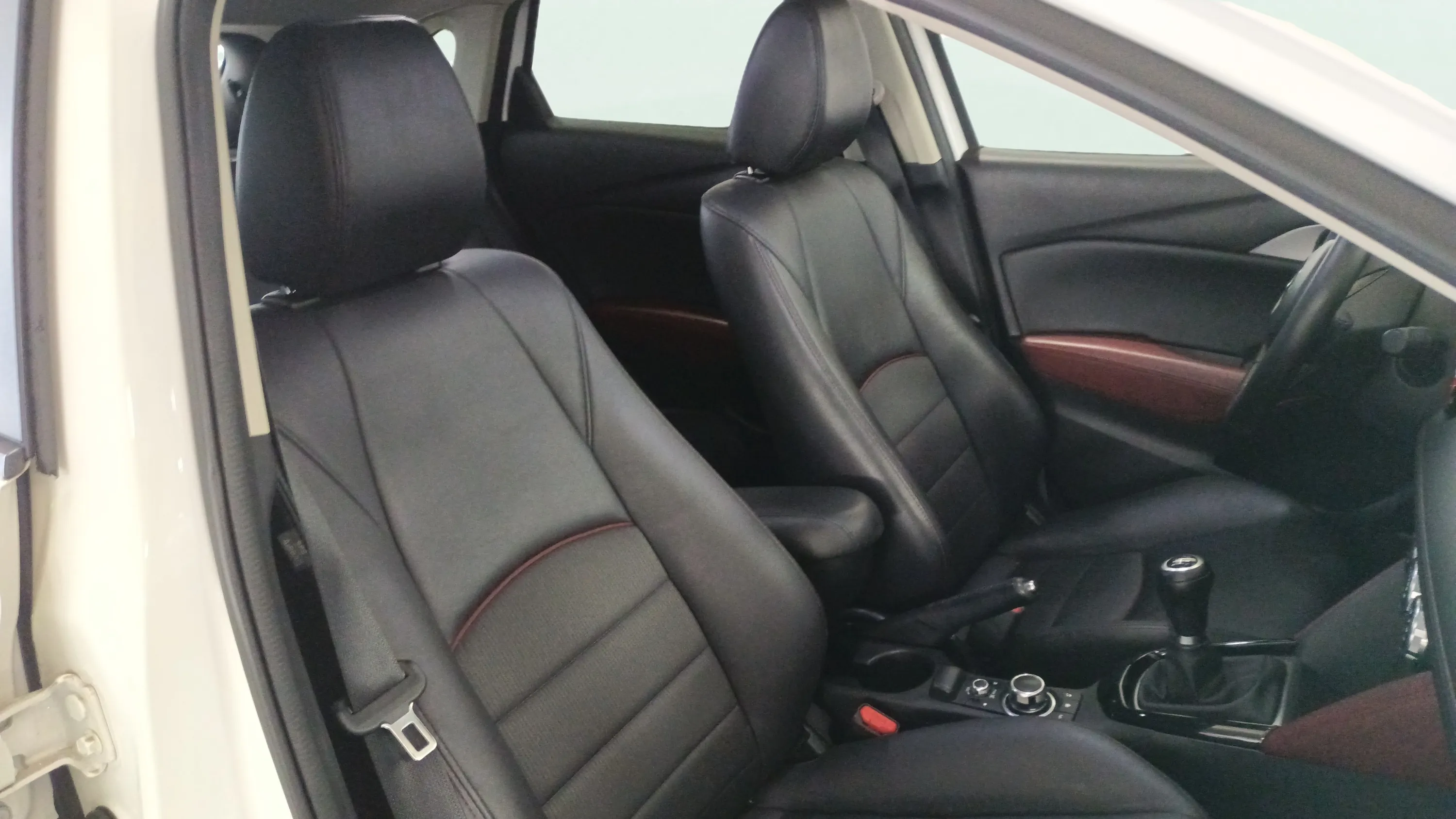 Mazda CX-3 2.0 SKY GE i-Eloo Lux Whi Trav 4WD - foto 10