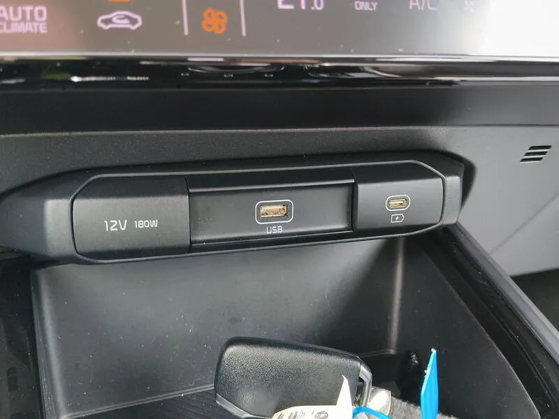 Kia Niro 1.6 GDi HEV Drive - foto 14