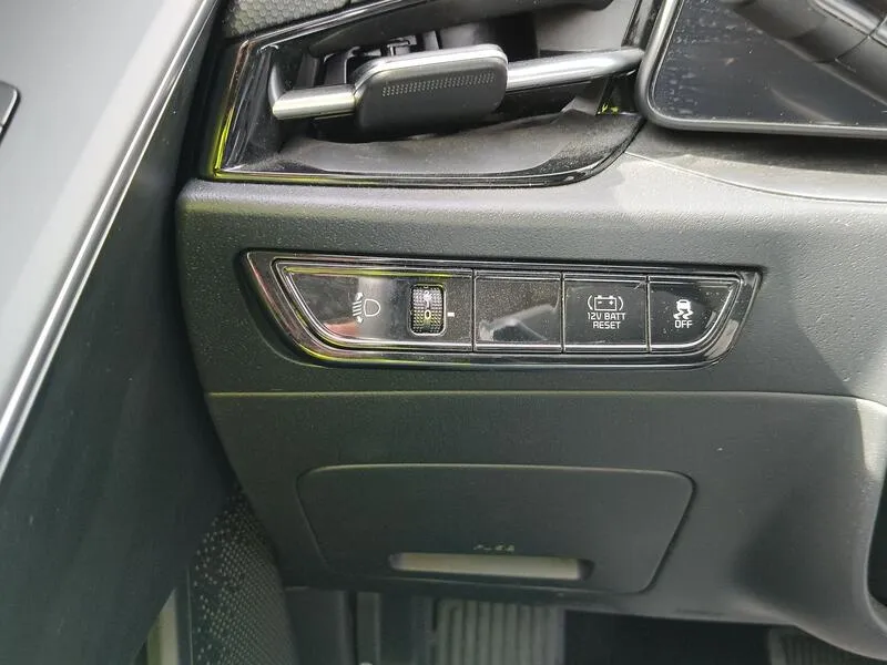 Kia Niro 1.6 GDi HEV Drive - foto 27