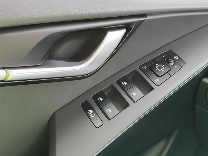 Kia Niro 1.6 GDi HEV Drive - foto 28