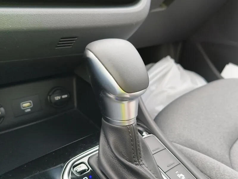 Hyundai Ioniq 1.6 GDI HEV Klass DCT - foto 14
