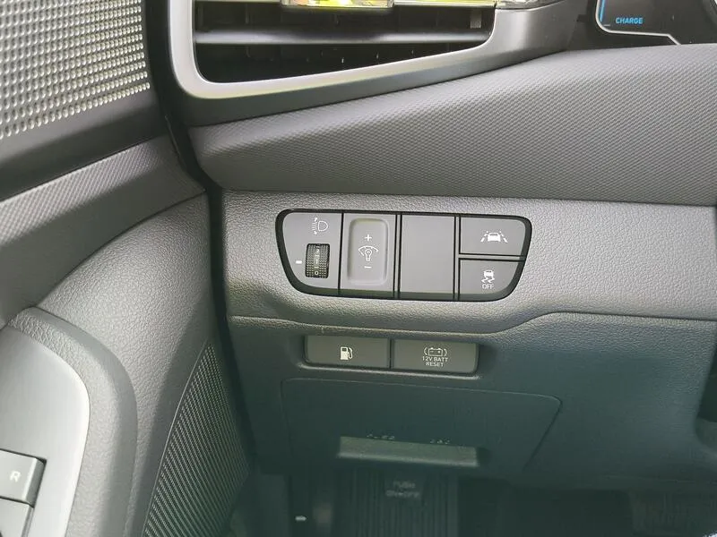 Hyundai Ioniq 1.6 GDI HEV Klass DCT - foto 28