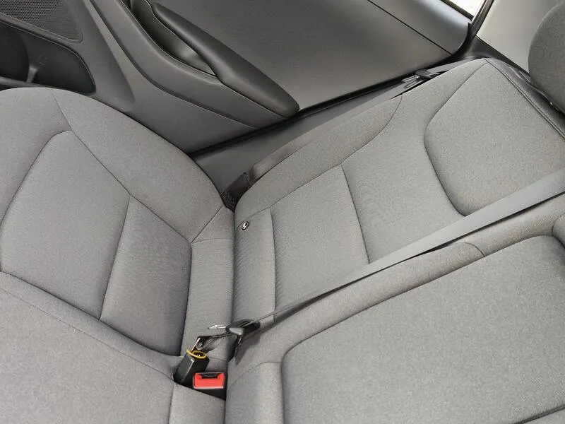 Hyundai Ioniq 1.6 GDI HEV Klass DCT - foto 33