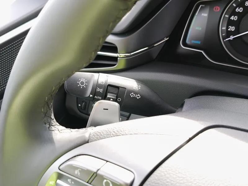 Hyundai Ioniq 1.6 GDI HEV Klass DCT - foto 27