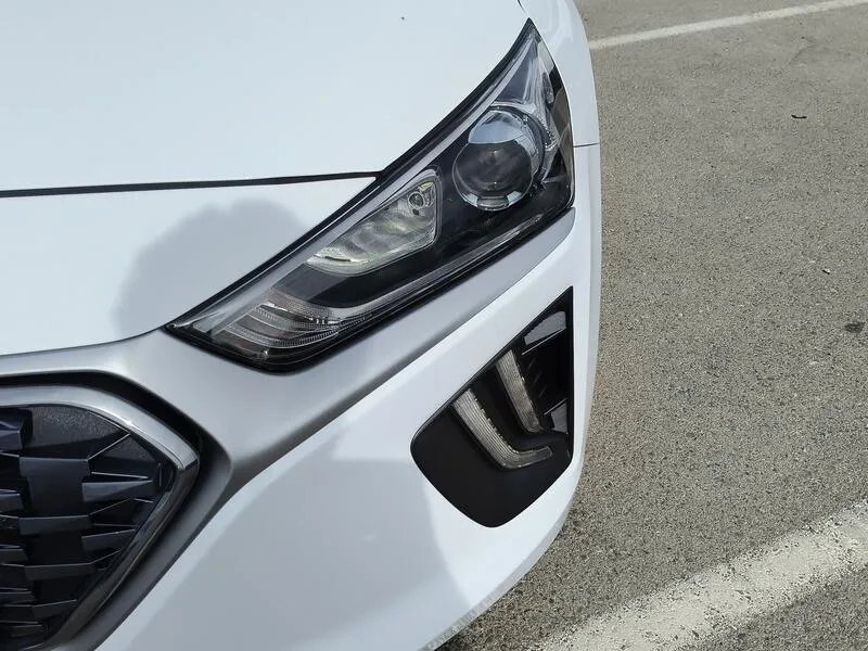 Hyundai Ioniq 1.6 GDI HEV Klass DCT - foto 44