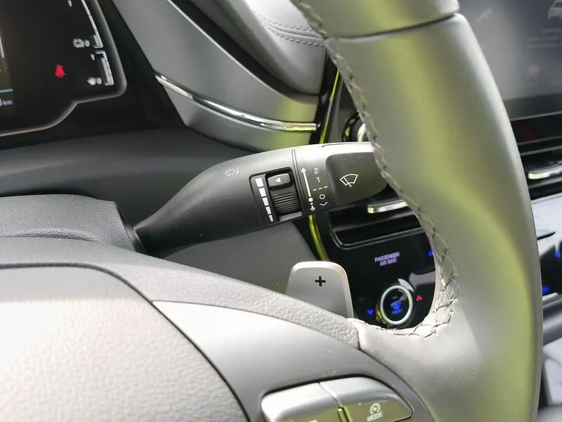 Hyundai Ioniq 1.6 GDI HEV Klass DCT - foto 25