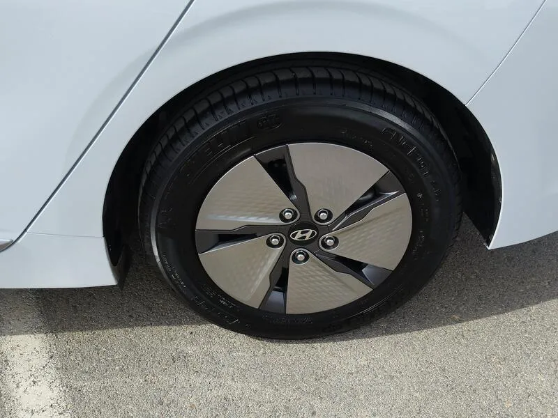 Hyundai Ioniq 1.6 GDI HEV Klass DCT - foto 46