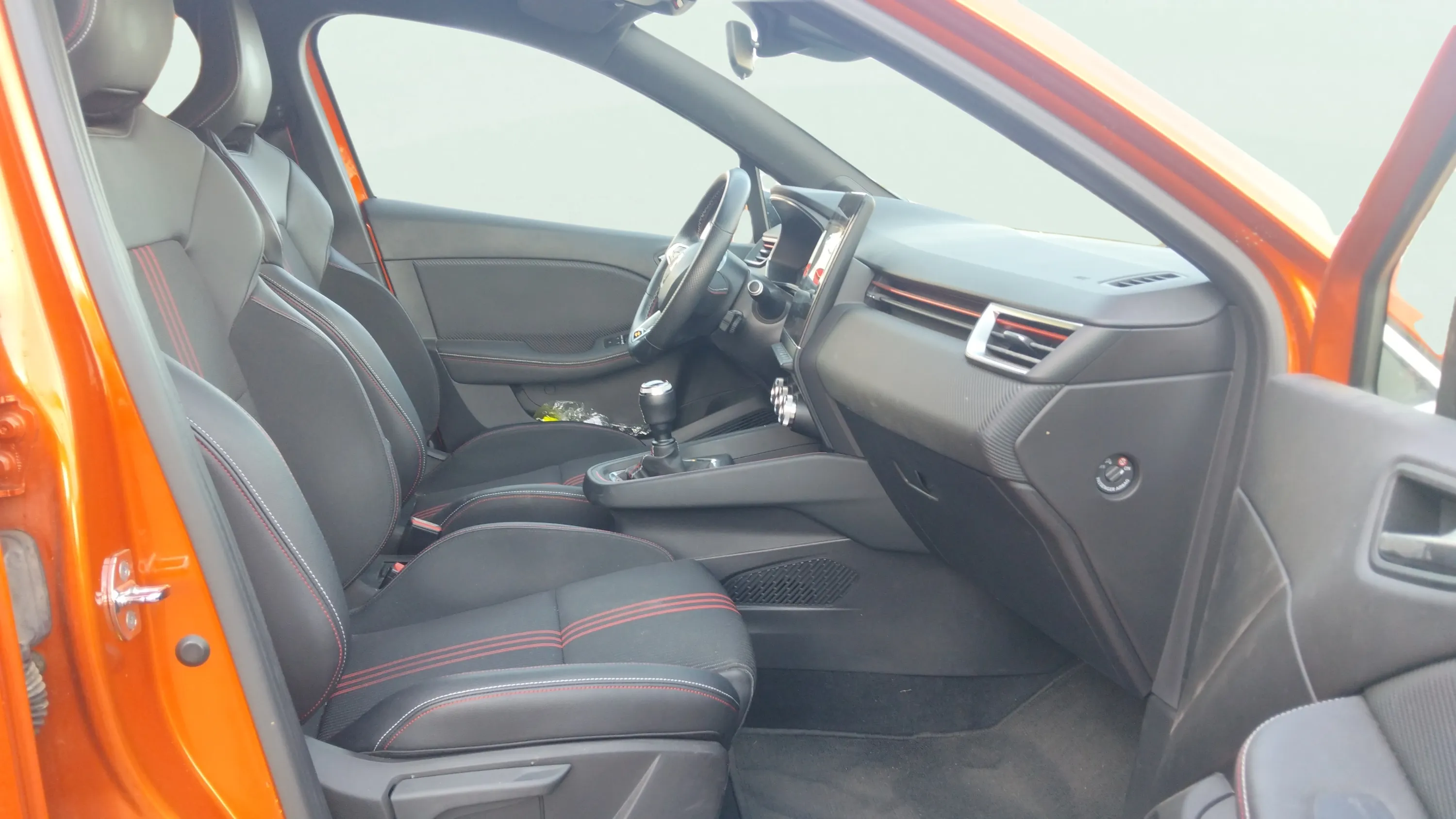 Renault Clio RS Line TCe - foto 9