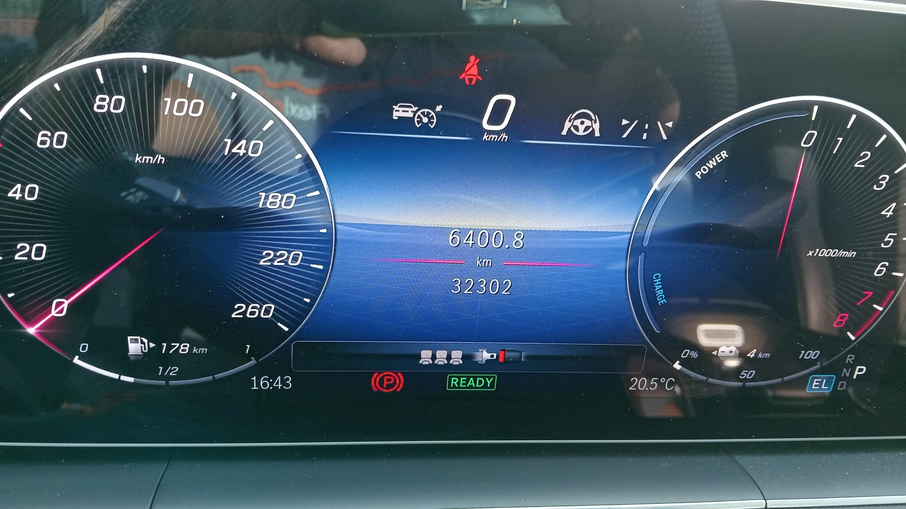 Mercedes-Benz GLE 400 E 4MATIC Coupe - foto 16