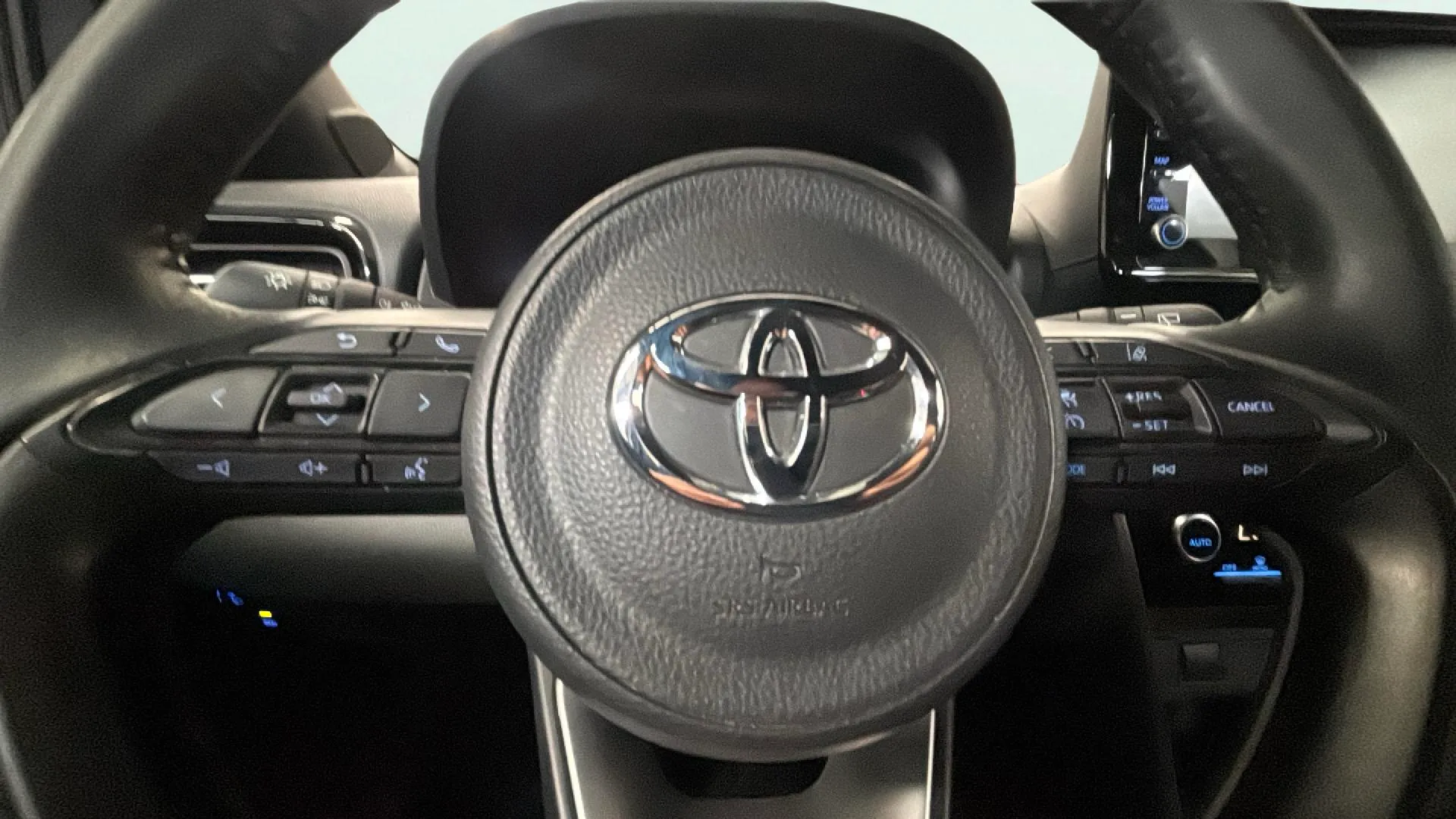 Toyota Yaris Cross 1.5 120H Active Plus - foto 21