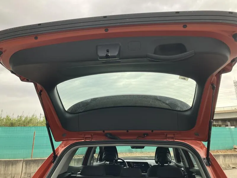 Kia Sportage 1.6 T-GDi HEV Drive 4x2 - foto 36