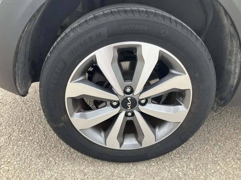 Kia Stonic 1.2 DPi Concept - foto 33