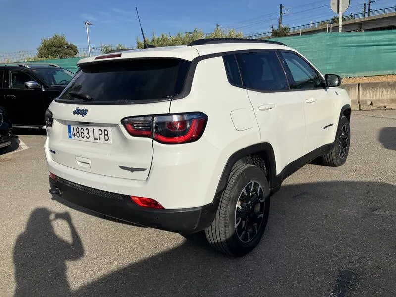 Jeep Compass 1.3 PHEV Trailhawk AWD - foto 6