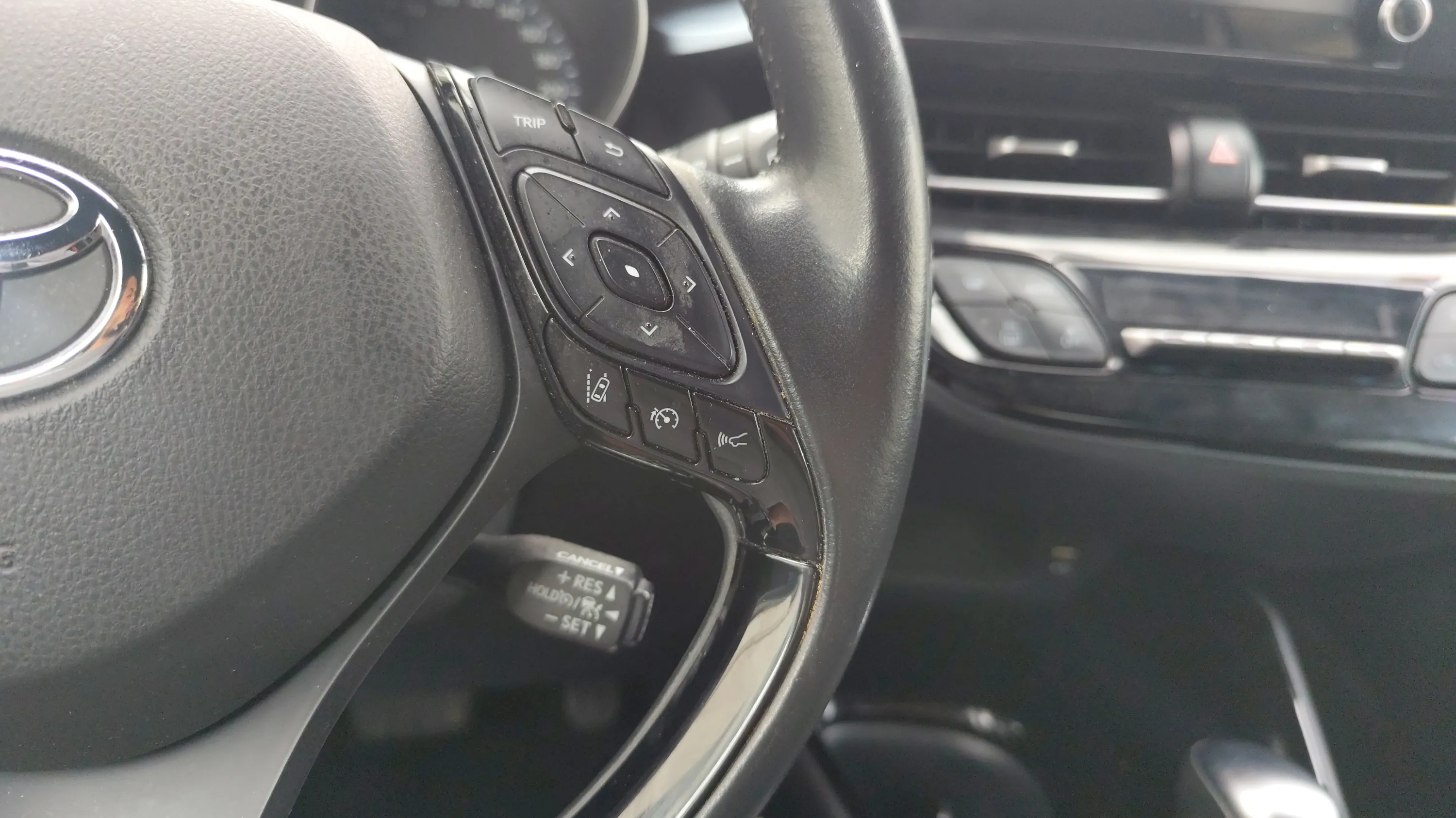 Toyota C-HR Hibrido - foto 18