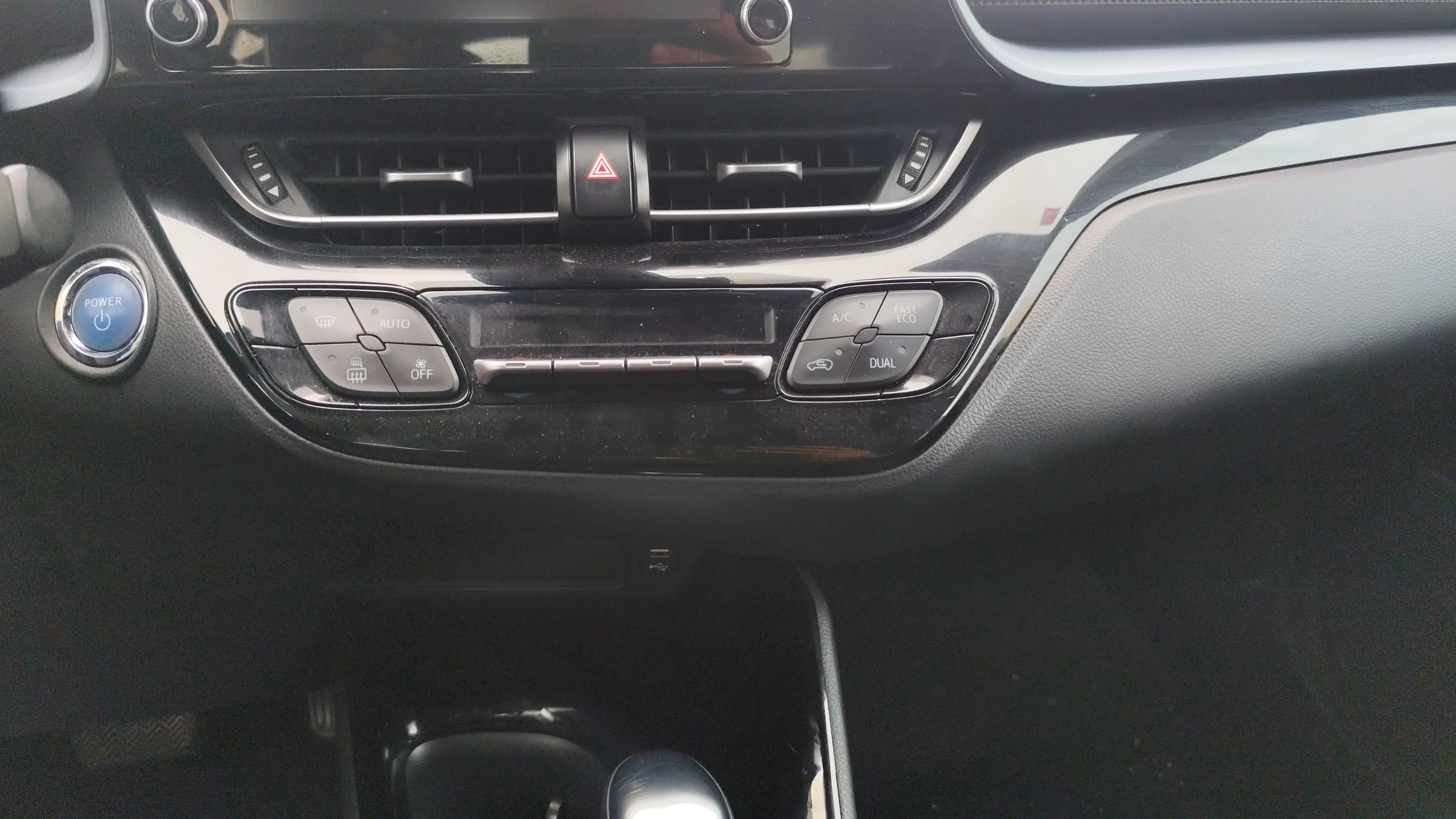 Toyota C-HR Hibrido - foto 12