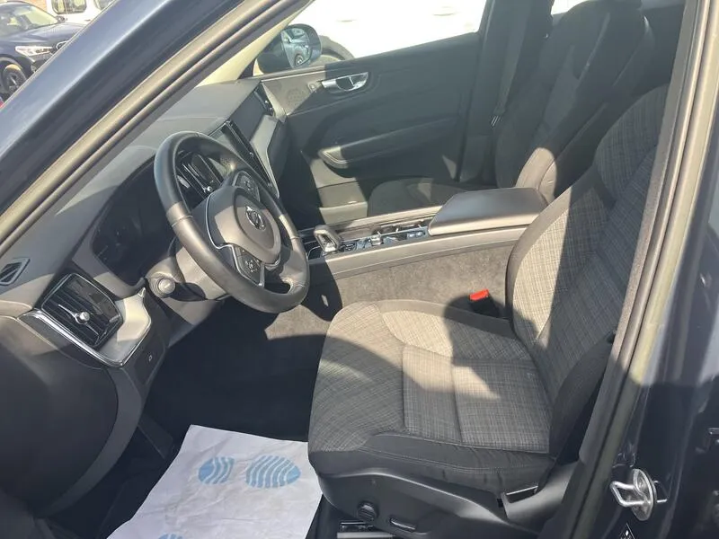 Volvo XC60 2.0 B4 D Core - foto 27