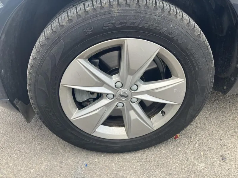 Volvo XC60 2.0 B4 D Core - foto 15