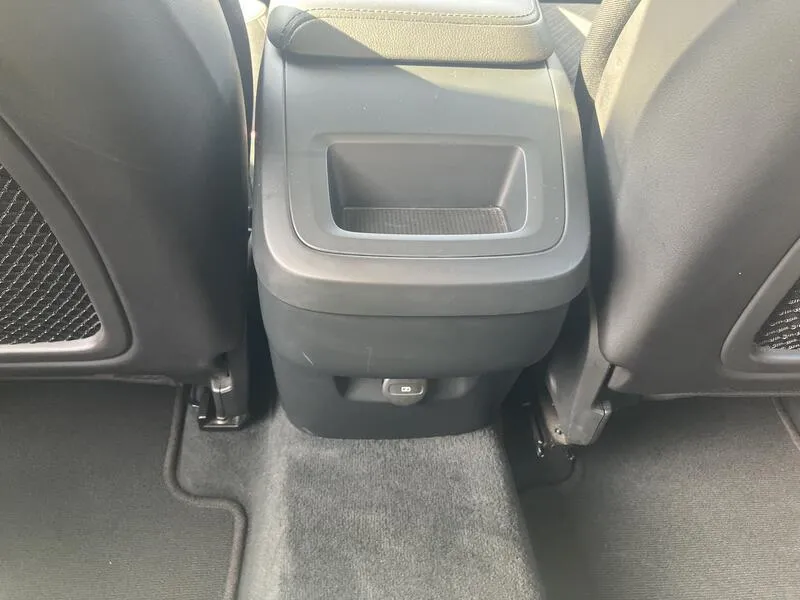 Volvo XC60 2.0 B4 D Core - foto 24