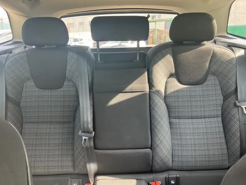 Volvo XC60 2.0 B4 D Core - foto 40