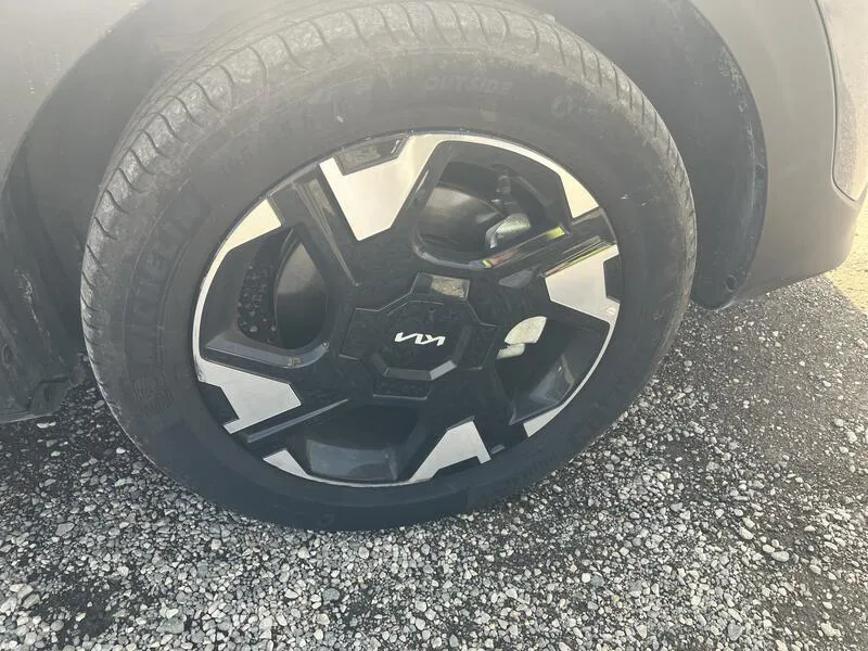 Kia Stonic 1.0 T-GDi MHEV - foto 11