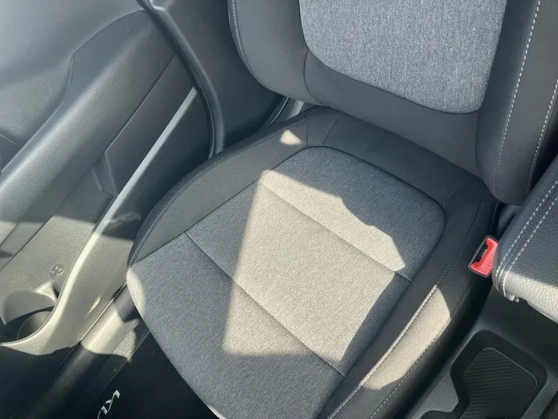 Kia Stonic 1.0 T-GDi MHEV - foto 35