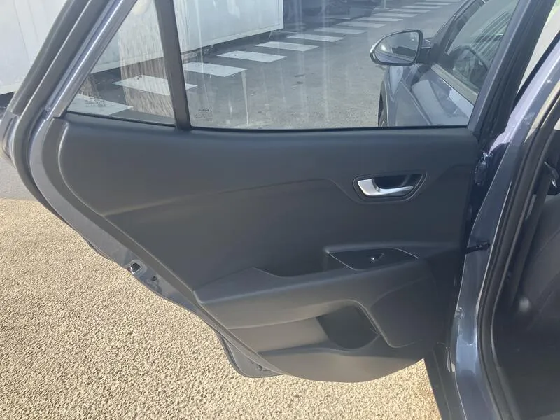 Kia Stonic 1.0 T-GDi MHEV - foto 19