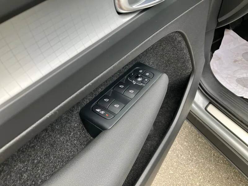 Volvo XC40 1.5 T4 Recharge PHEV Core - foto 12