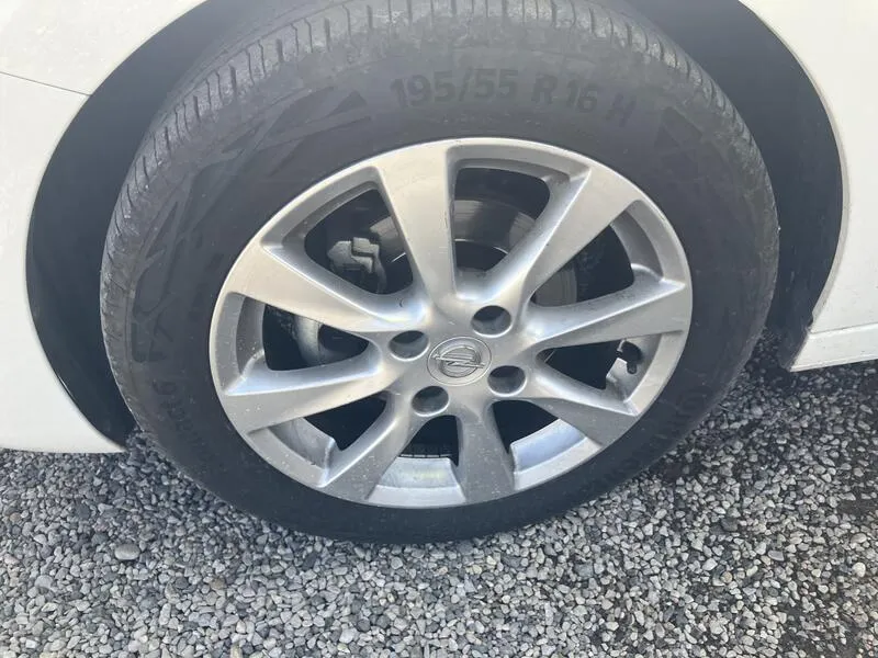 Opel Corsa 1.2 XEL Edition - foto 16