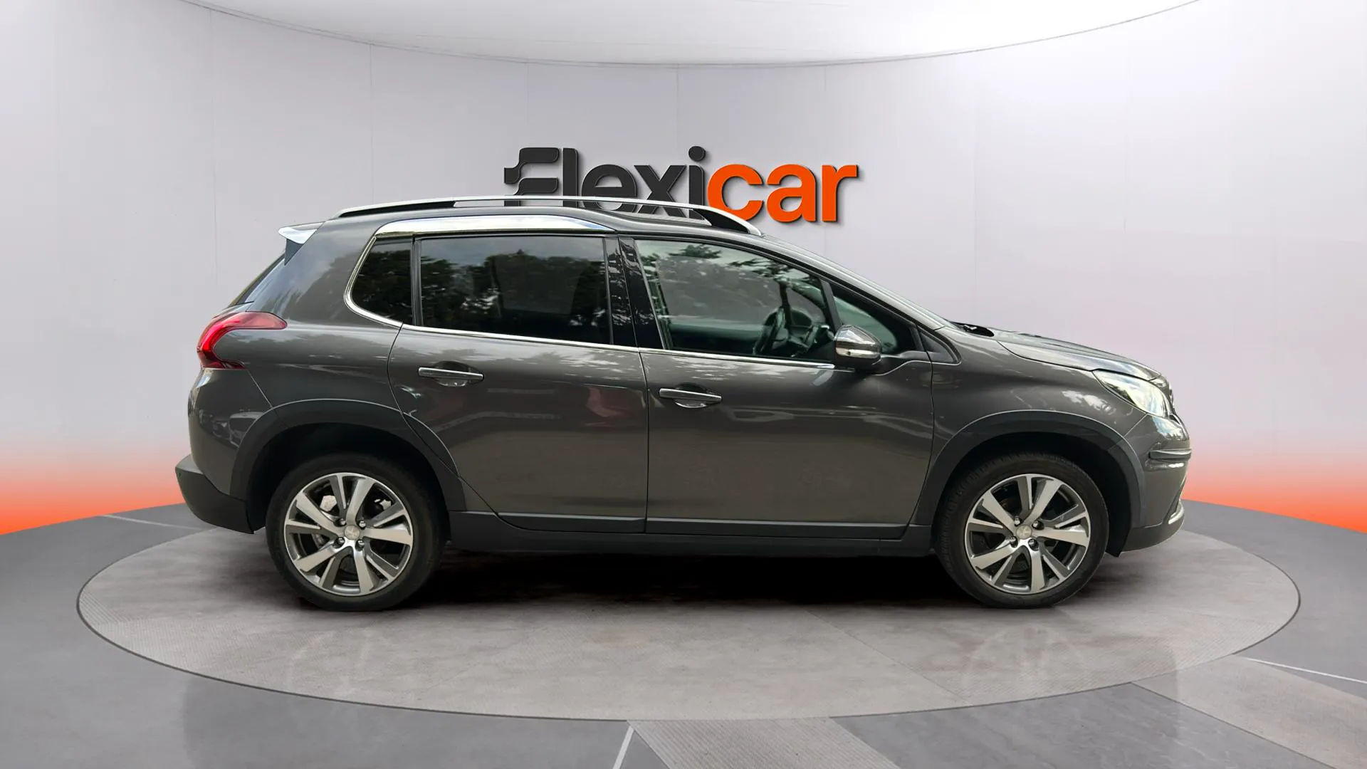 Peugeot 2008 Allure BlueHDi - foto 8