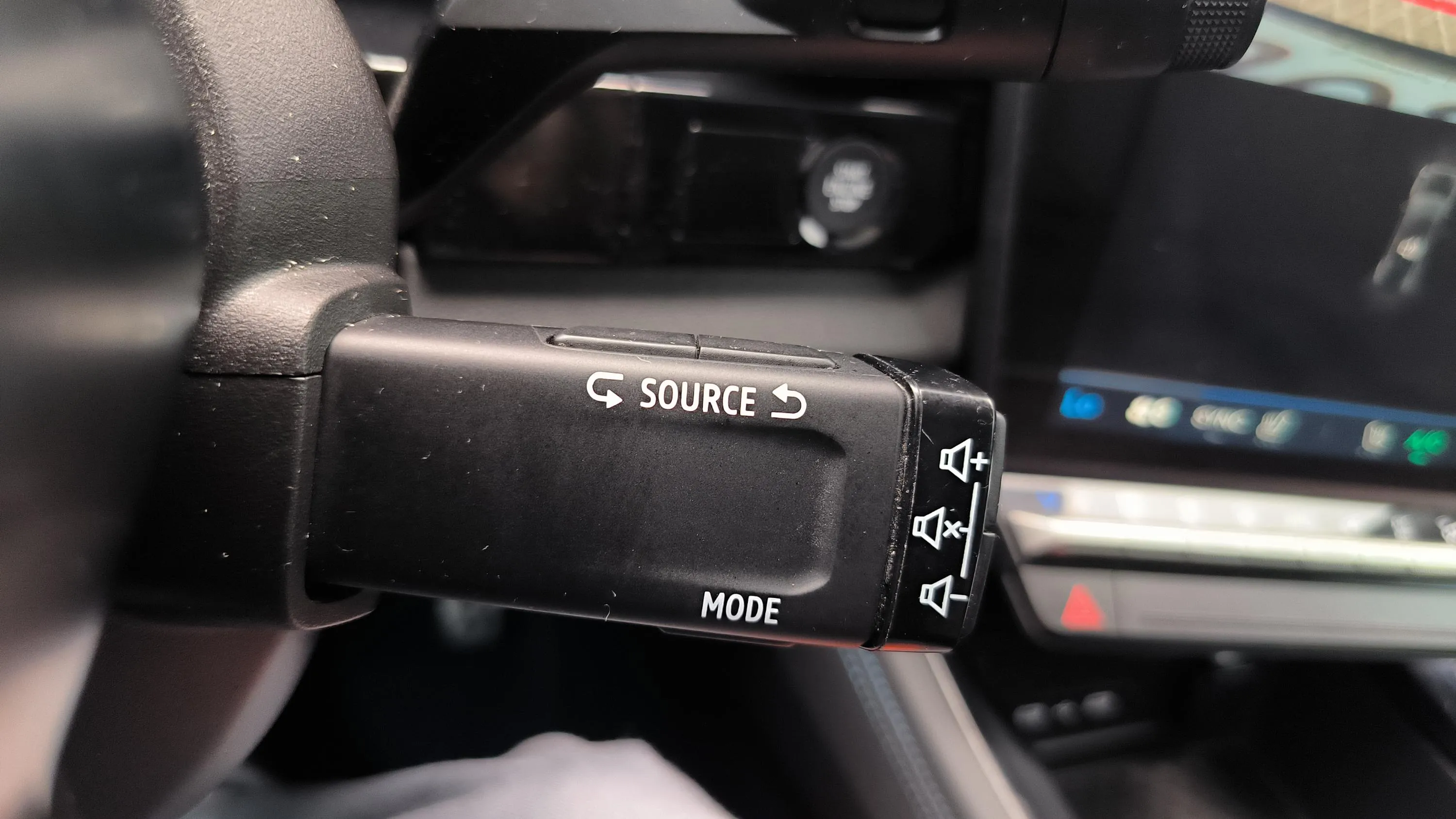 Renault Rafale Esprit Alpine E-Tech 4x4 - foto 19