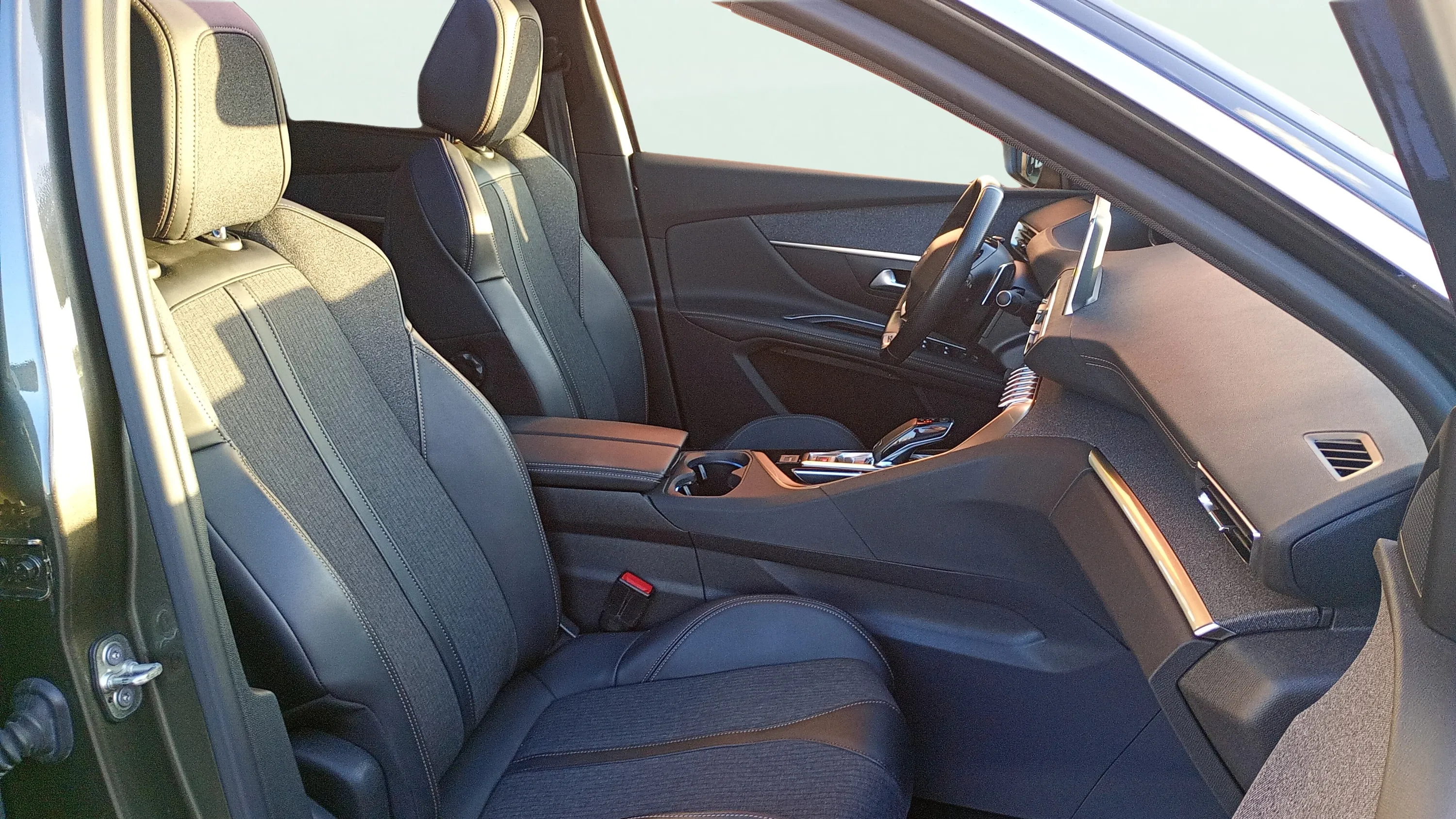Peugeot 5008 GT-Line BlueHDi EAT8 - foto 16