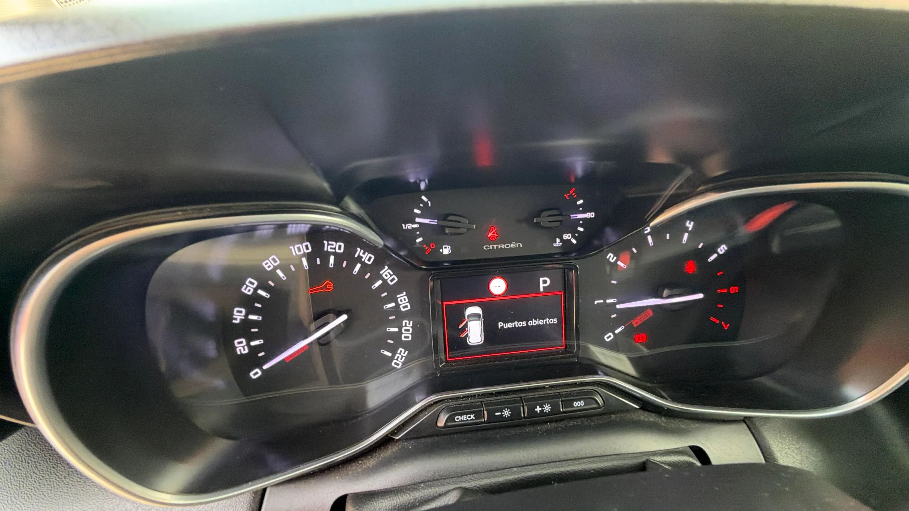 Citroën C3 Aircross PureTech EAT6 Shine - foto 9