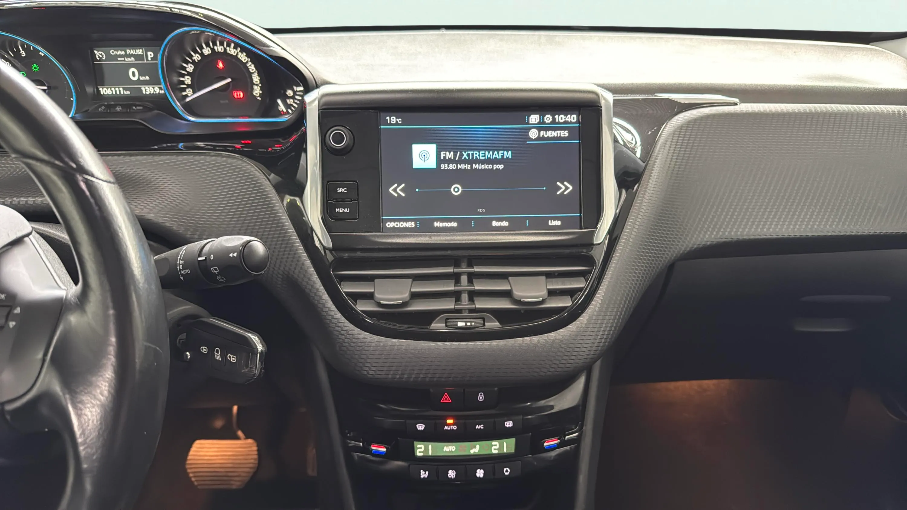 Peugeot 2008 Allure 1.2 PureTech - foto 12