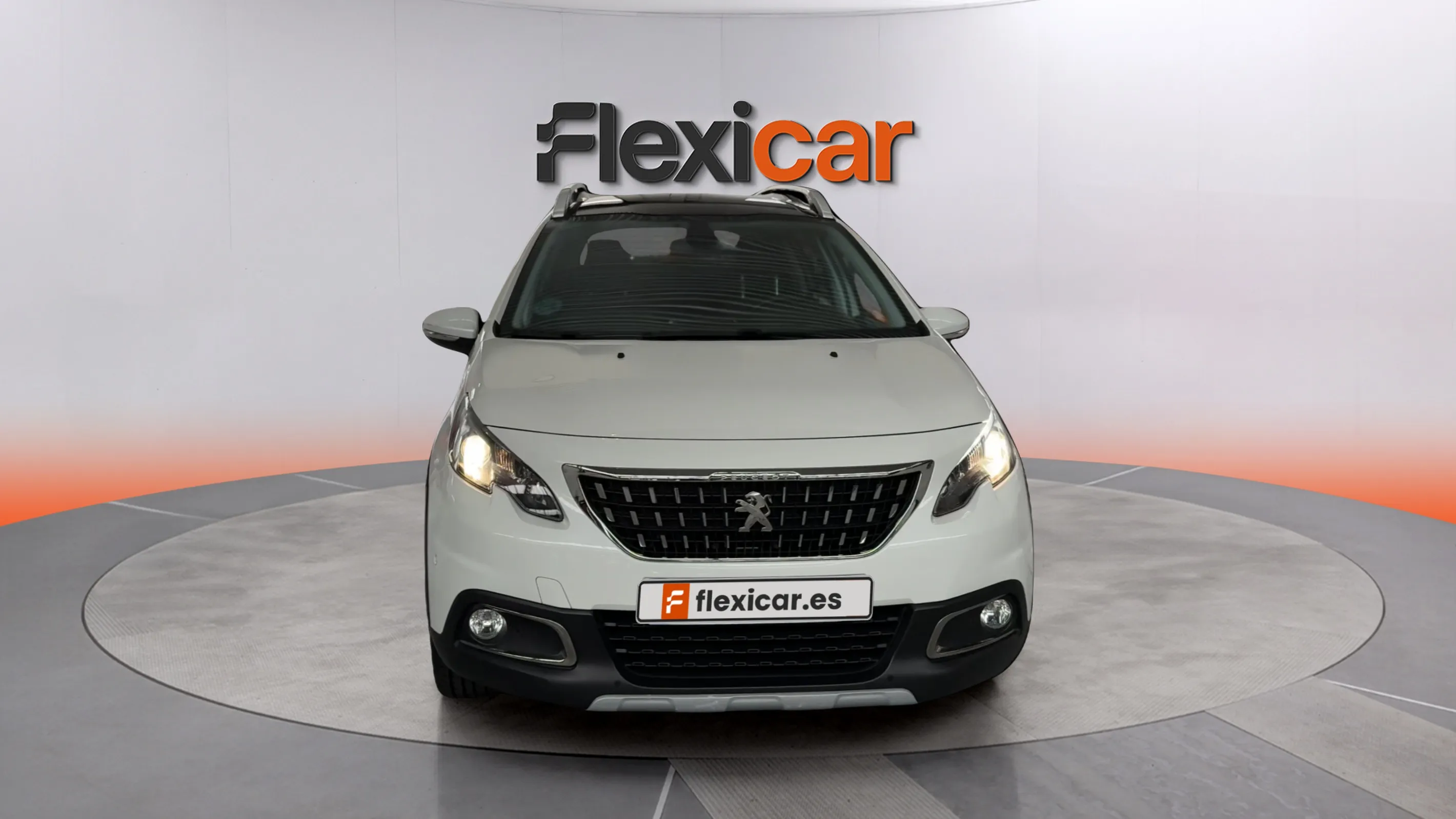 Peugeot 2008 Allure 1.2 PureTech - foto 2