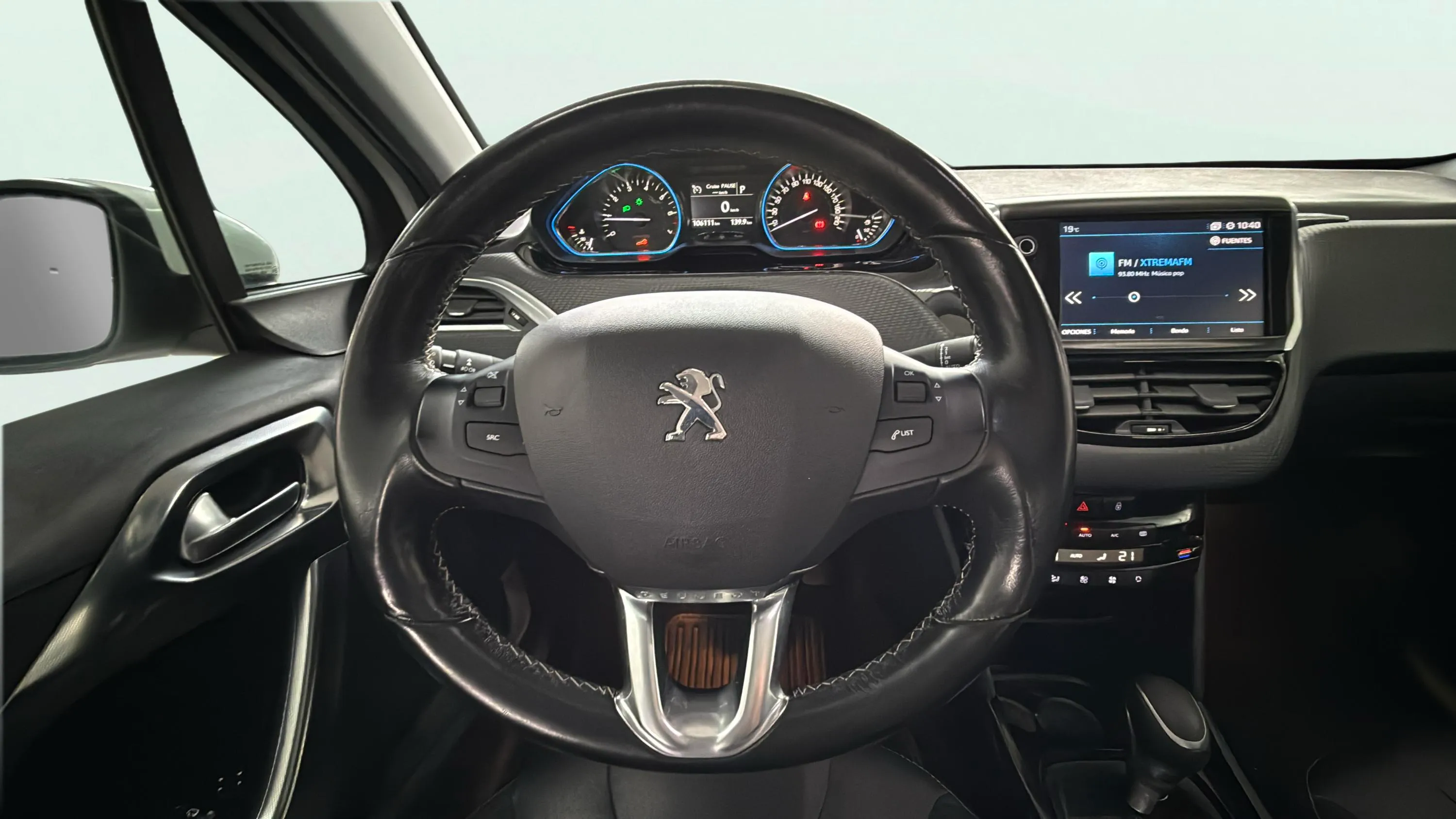Peugeot 2008 Allure 1.2 PureTech - foto 13