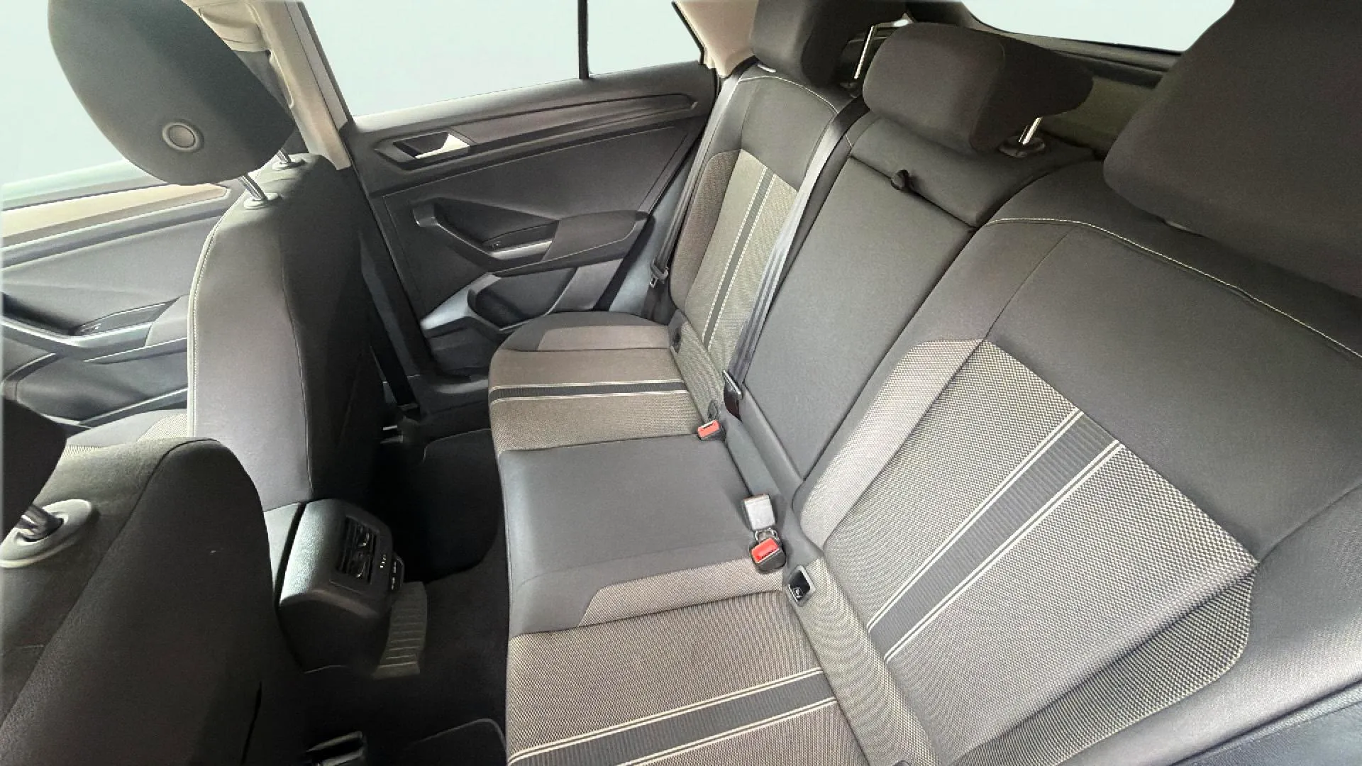 Volkswagen T-Roc Advance 1.5 TSI - foto 21