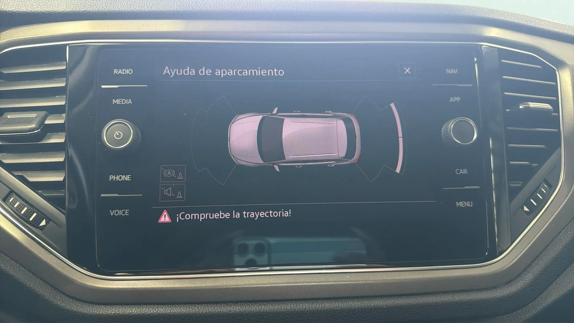Volkswagen T-Roc Advance 1.5 TSI - foto 12