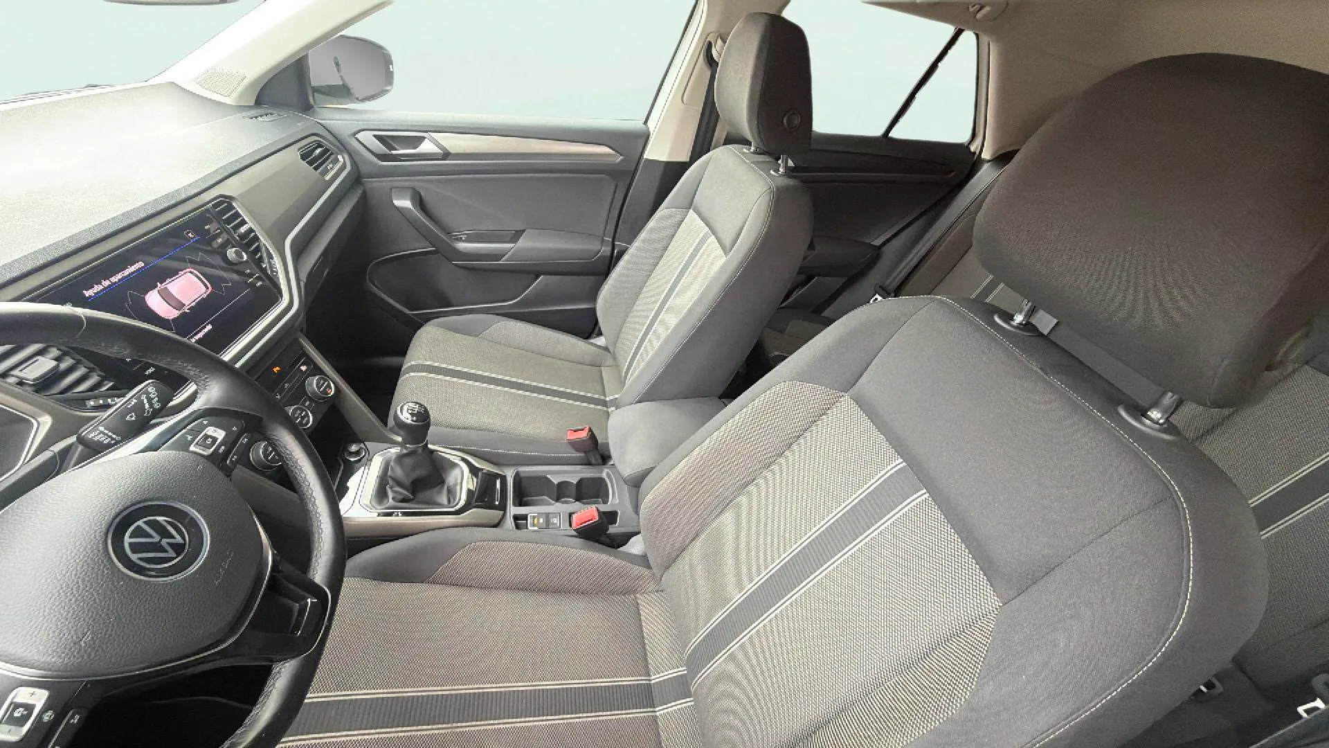 Volkswagen T-Roc Advance 1.5 TSI - foto 10
