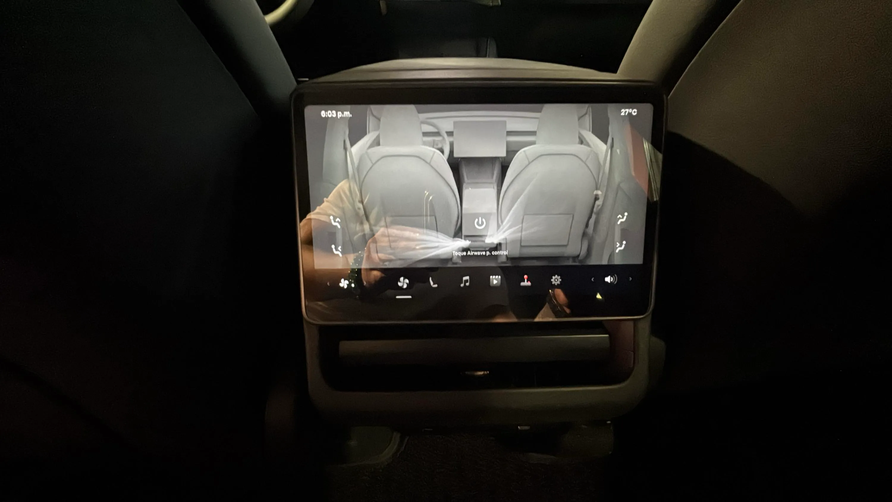 Tesla Model Y Gran autonomía con tracción integral - foto 25
