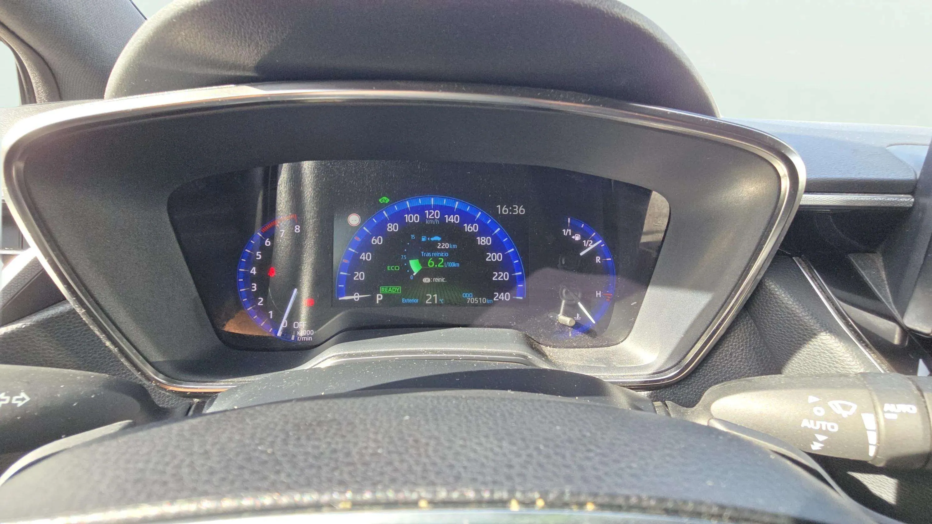 Toyota Corolla 2.0 180H Style E-CVT Touring Sport - foto 12