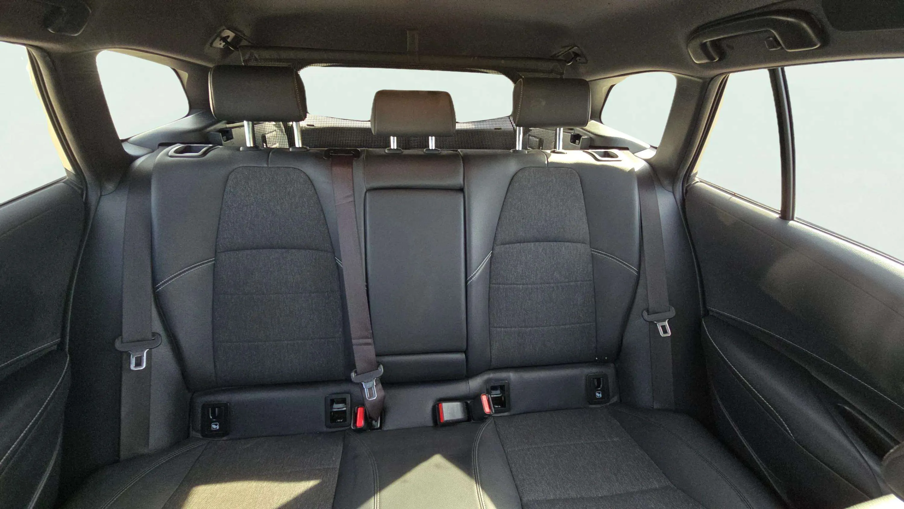 Toyota Corolla 2.0 180H Style E-CVT Touring Sport - foto 15
