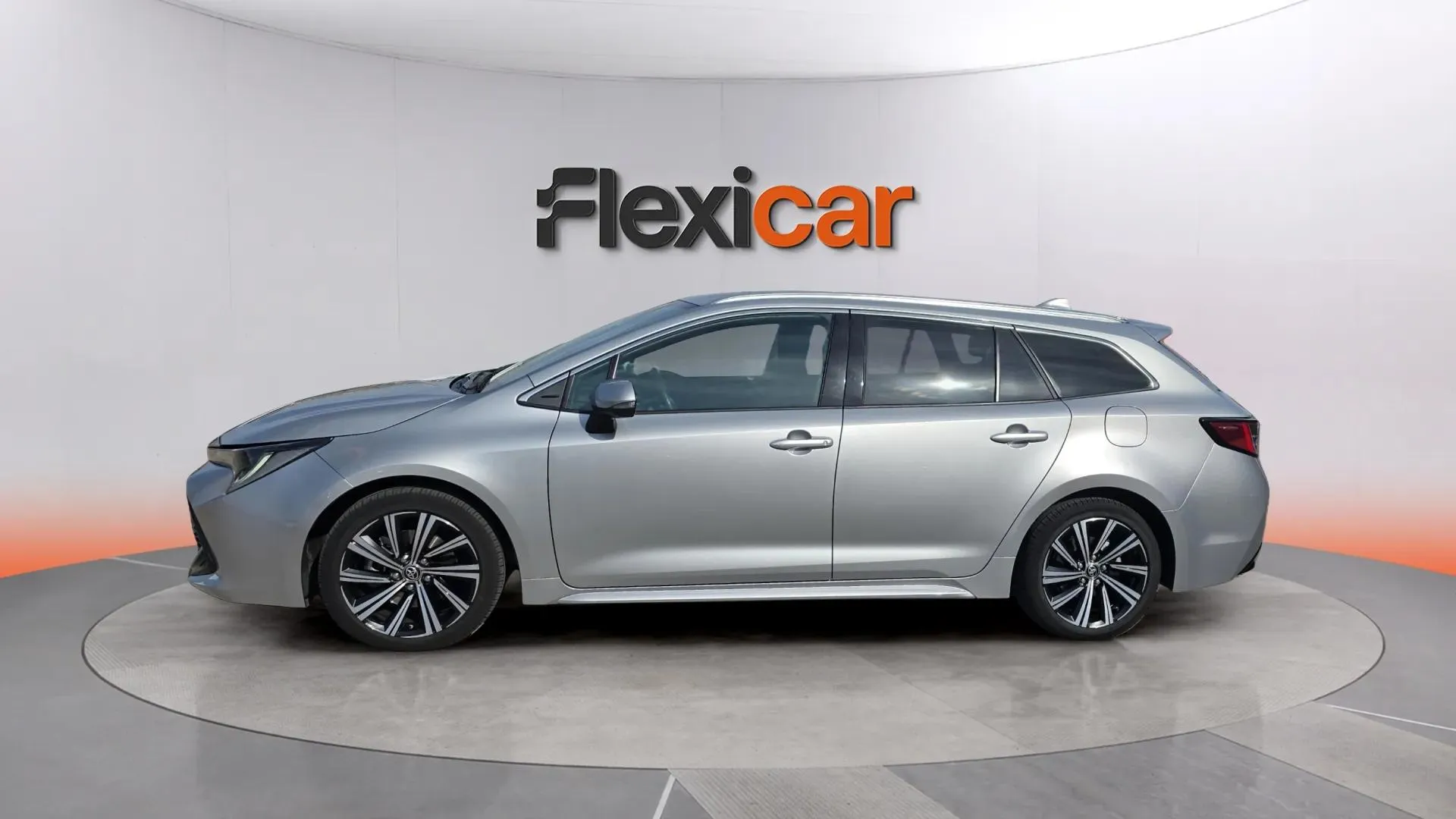 Toyota Corolla 2.0 180H Style E-CVT Touring Sport - foto 3