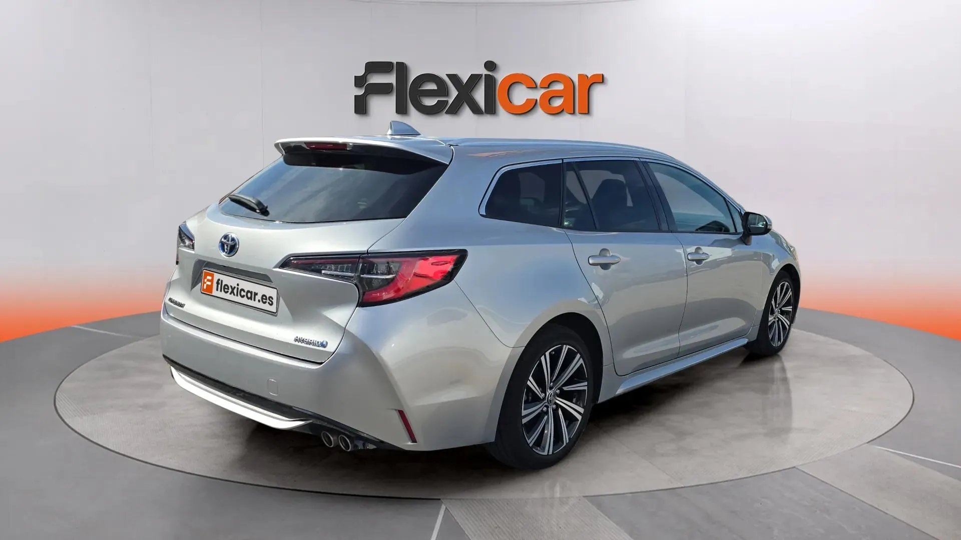 Toyota Corolla 2.0 180H Style E-CVT Touring Sport - foto 6
