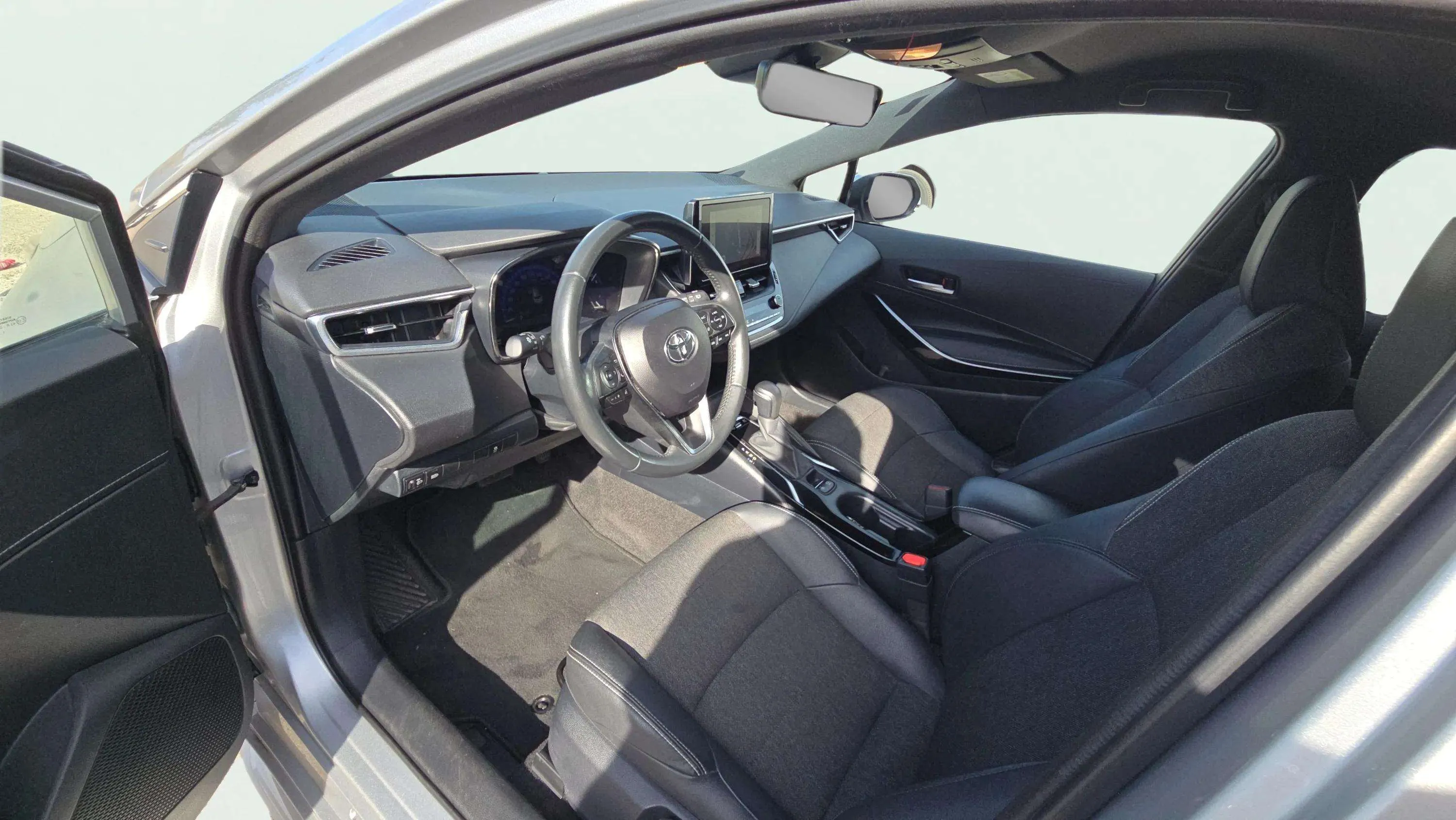 Toyota Corolla 2.0 180H Style E-CVT Touring Sport - foto 9