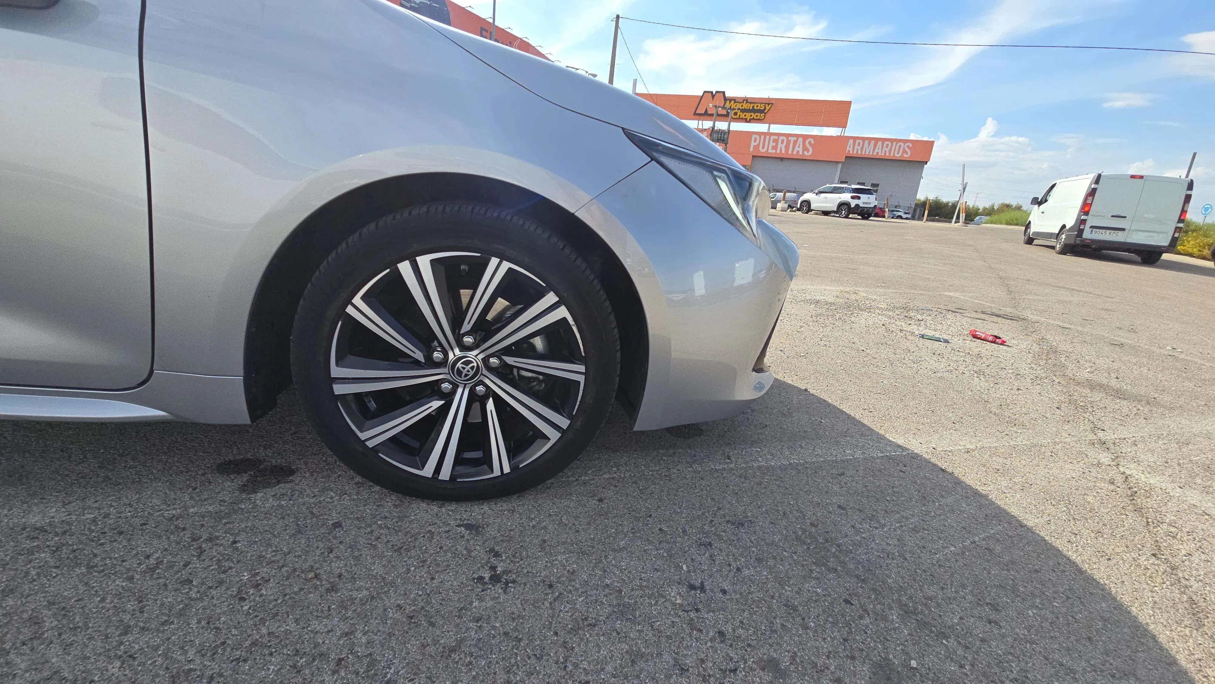 Toyota Corolla 2.0 180H Style E-CVT Touring Sport - foto 17